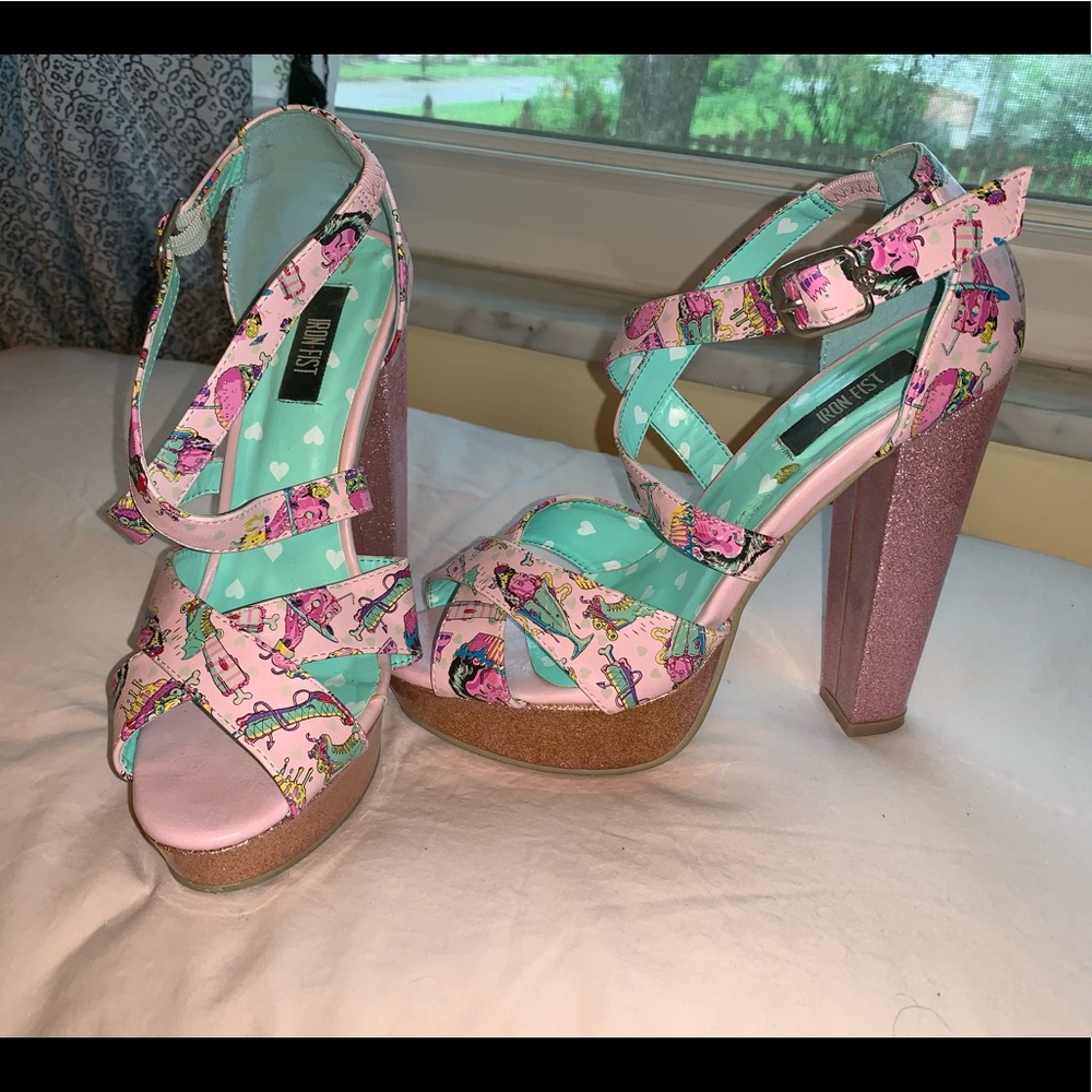 Iron fist platform heel size 7